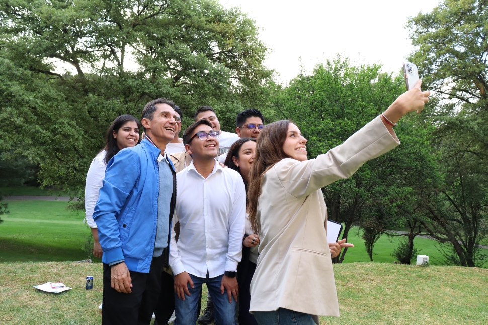 Galería de certificaciones y reconocimientos de First Quality Chemicals 5